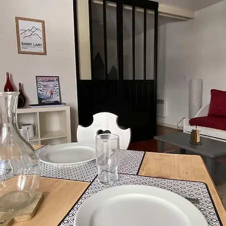 Vignec/saint-lary - T2 Cosy Avec Balcon & Piscine * Vignec